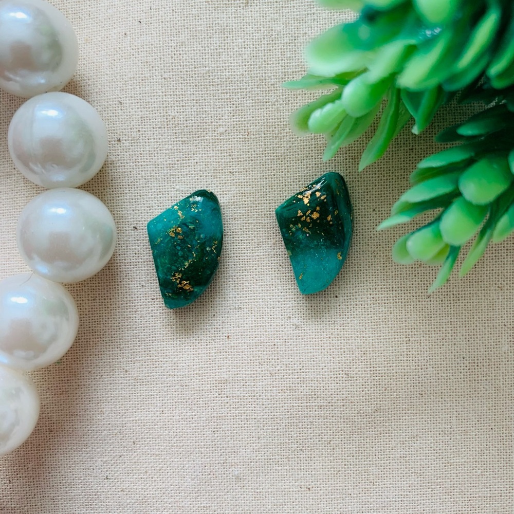 New Stud Earrings Emerald Green